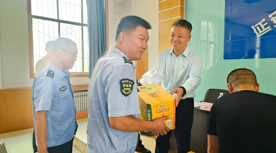 301727665727205186.jpg 3.jpg